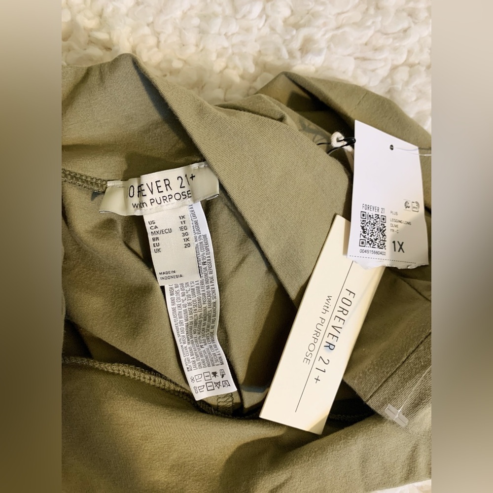 New Forever 21 Plus Size Olive Green Stretchy High-Waisted Long Leggings 1X - Picture 4 of 4